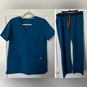 FIGS Scrub Set - size M blue Casma Top + Livingston Pants